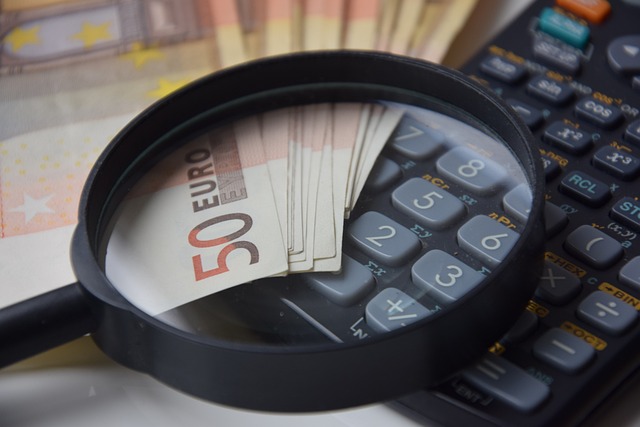 Ile kosztuje pobyt 7-dniowy na Ibizie 2025?